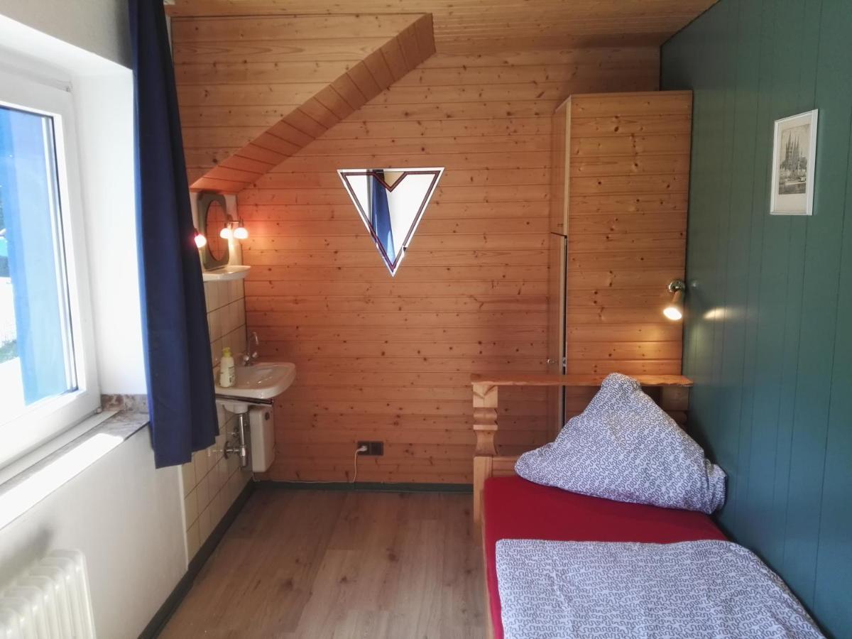 Home At Friends - City - Zu Hause Bei Freunden Dortmund Bagian luar foto