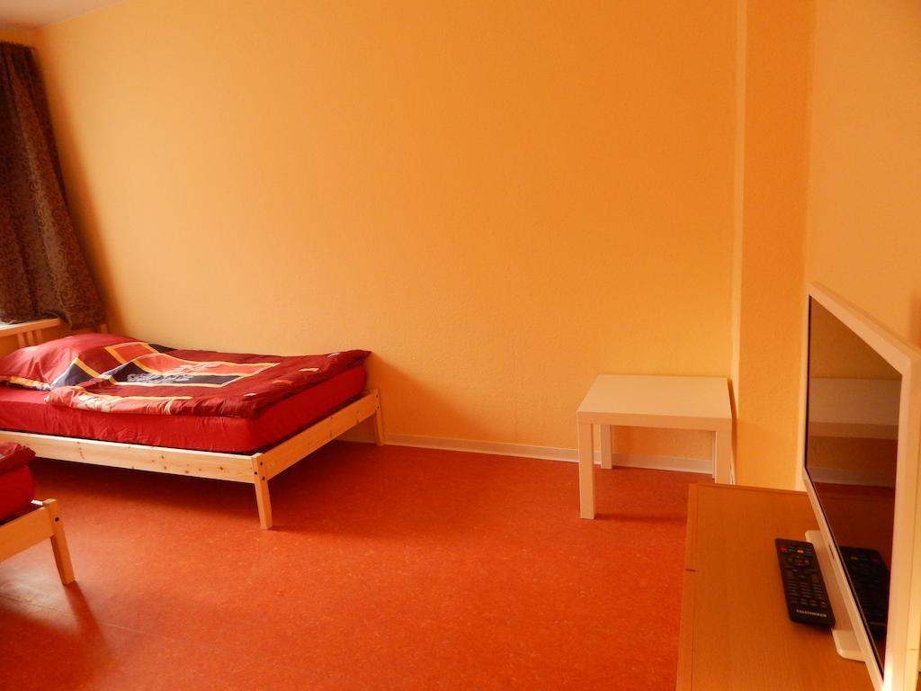 Home At Friends - City - Zu Hause Bei Freunden Dortmund Bagian luar foto